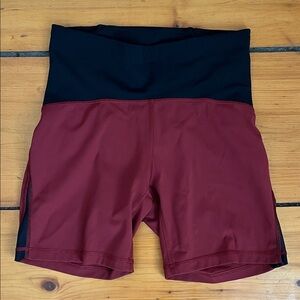 lulu workout shorts!
